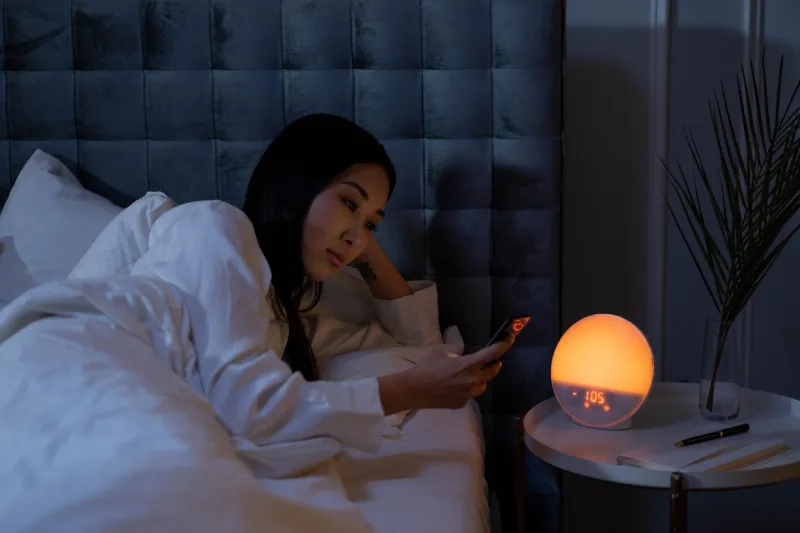 Why the Symptom You Described at Midnight Looks Nothing Like What Your Doctor Sees at 9 AM